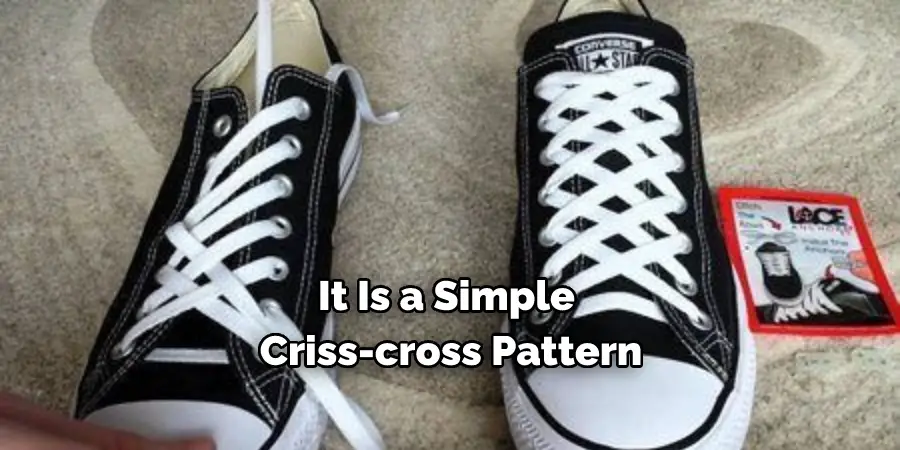 It Is a Simple Criss-cross Pattern