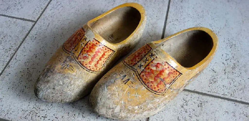 What Causes Mold on Shoes