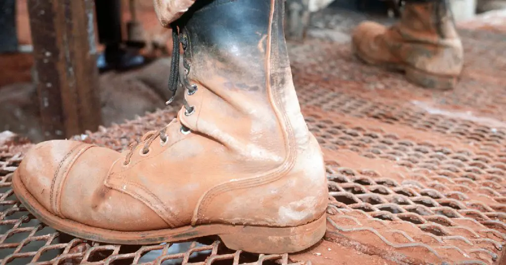 How to Break in Steel Toe Boots