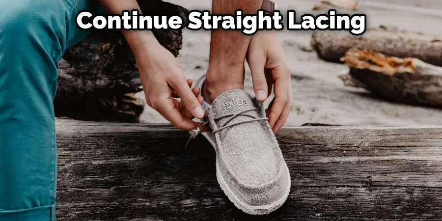 Continue Straight Lacing