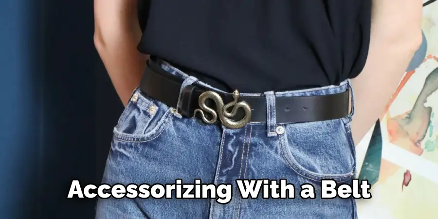 Accessorizing With a Belt