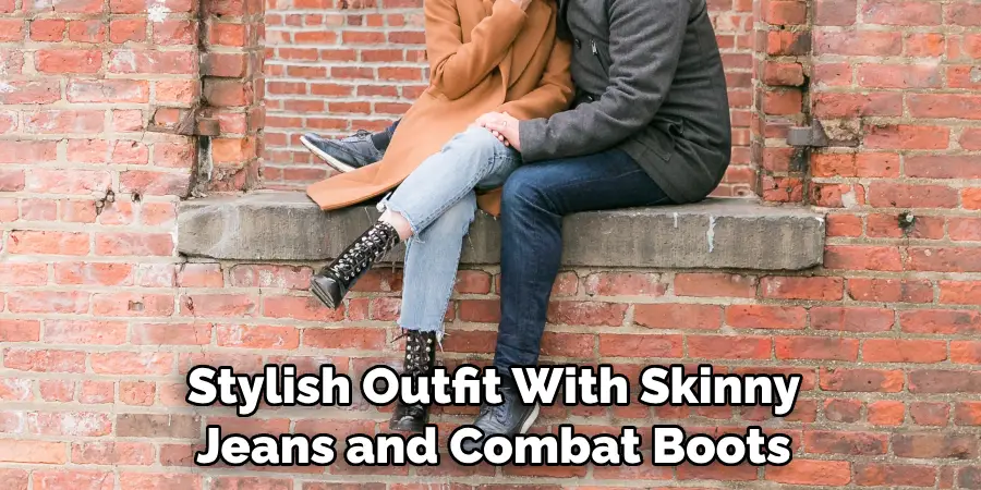 Stylish Outfit With Skinny Jeans and Combat Boots