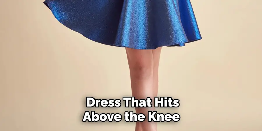  Dress That Hits Above the Knee