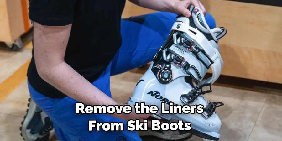 Remove the Liners From Your Ski Boots 
