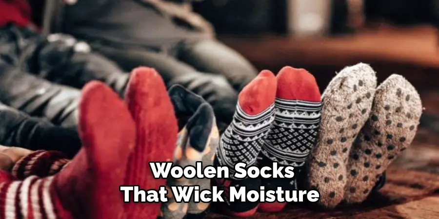 Woolen Socks That Wick Moisture 