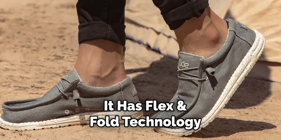 It Has Flex & Fold Technology