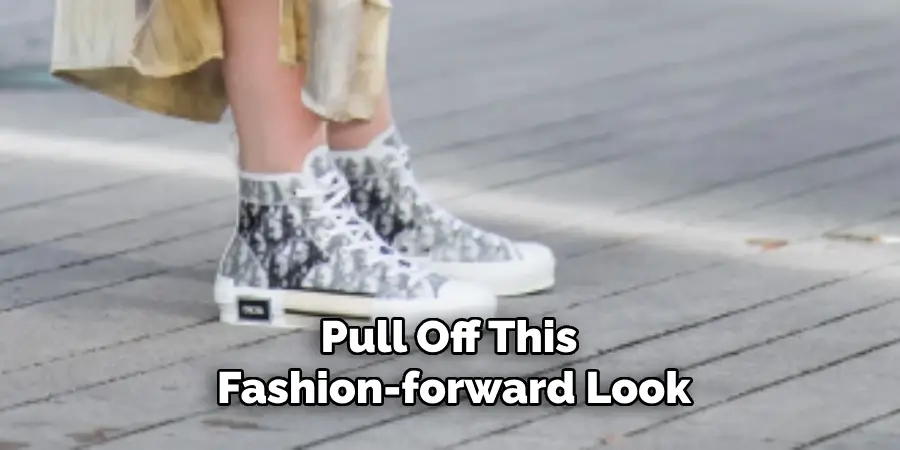 Pull Off This Fashion-forward Look