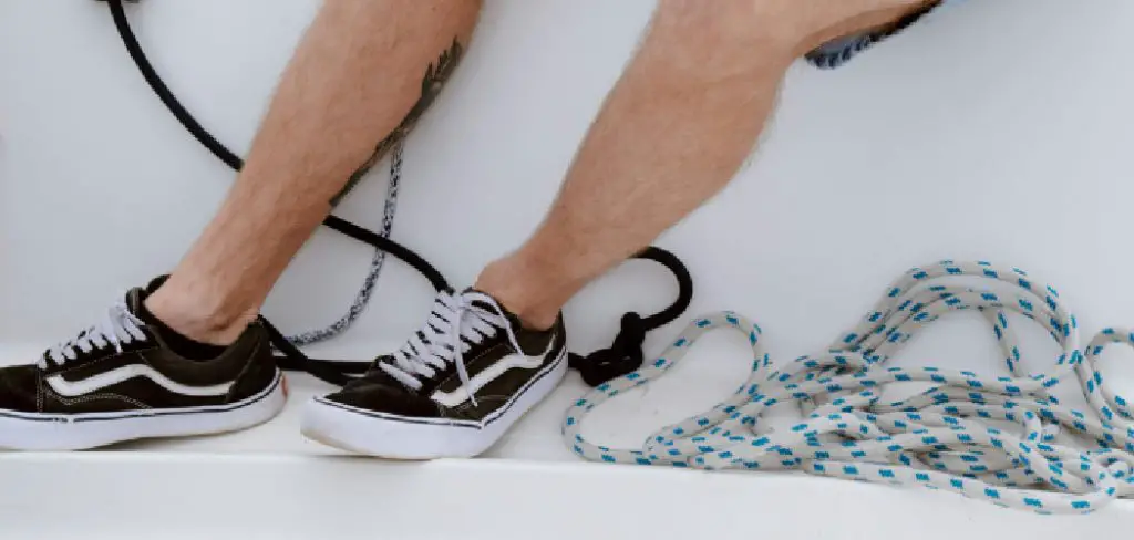 How to Dress With Vans Shoes
