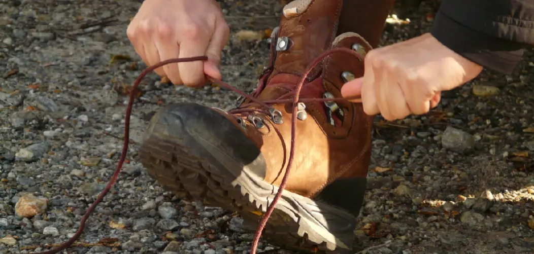 How to Tie a Hiking Boot