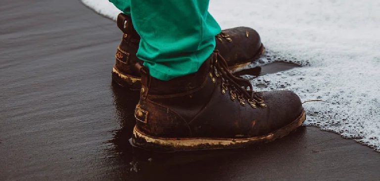 How to Wear Chelsea Boots Plus Size
