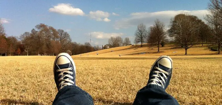 How to Lace Up Boots With Hooks